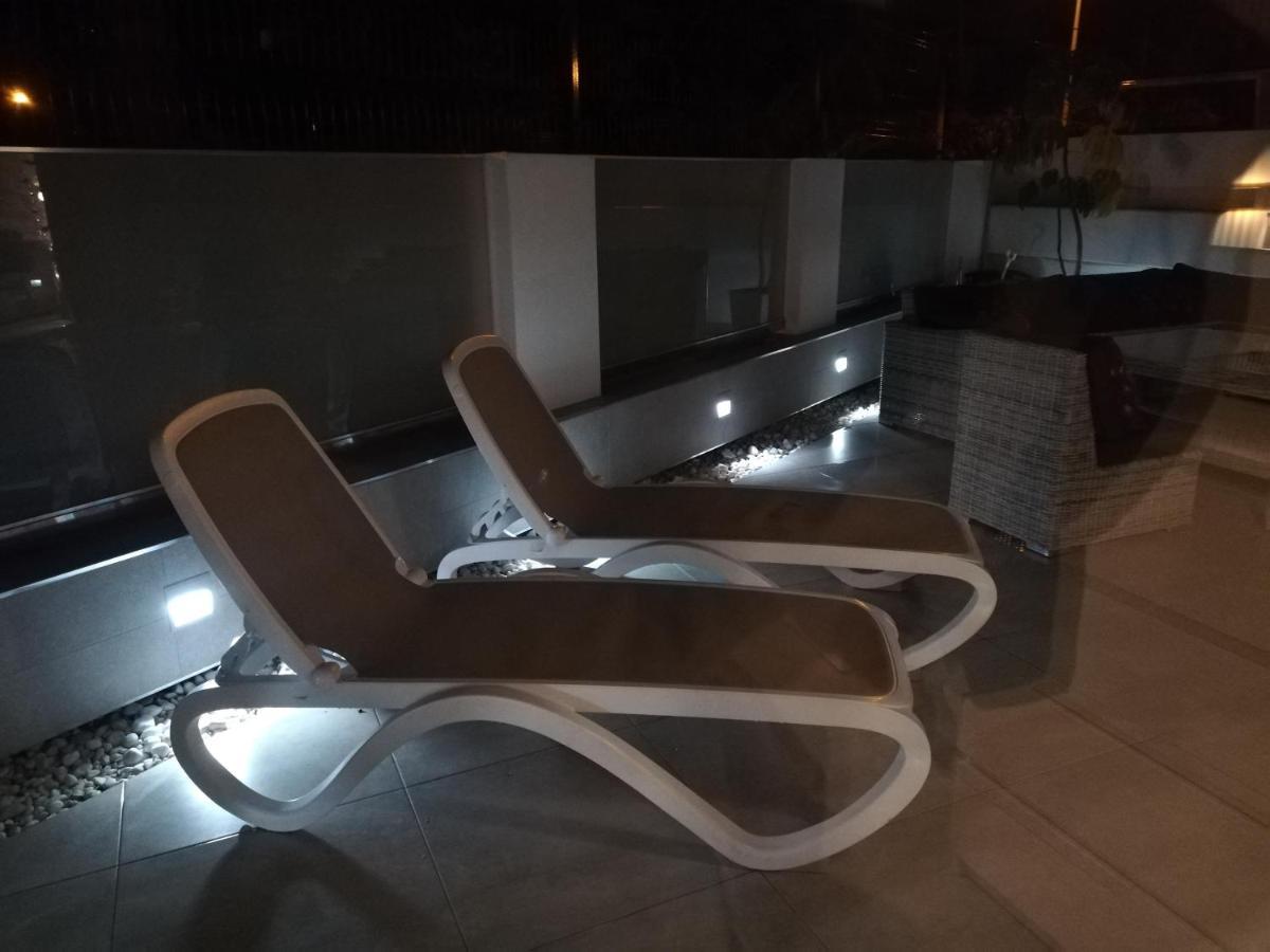 阿德耶Luxury Townhouse公寓 外观 照片
